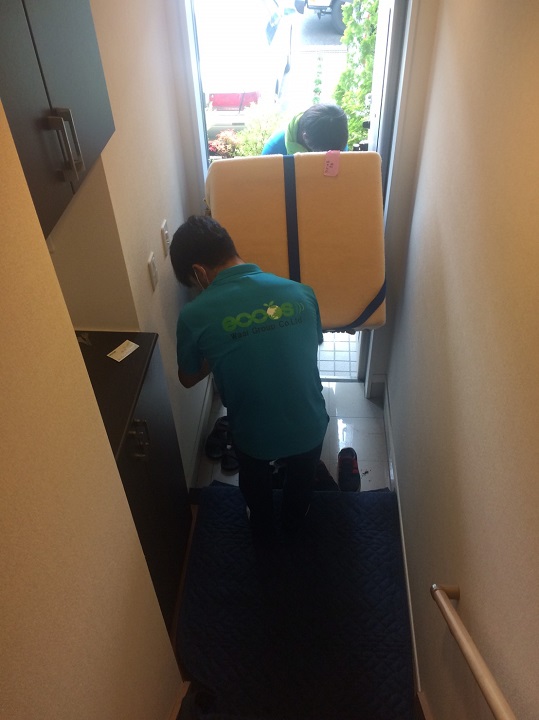 婚礼タンス搬出